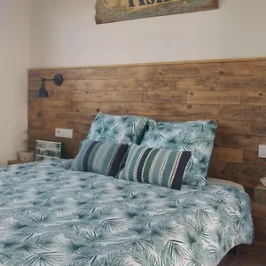 Séjour chez l'habitant Sea Soon Prive Met Jacuzzi En Sauna