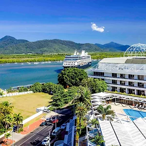 Pullman Reef Casino Hotel Cairns