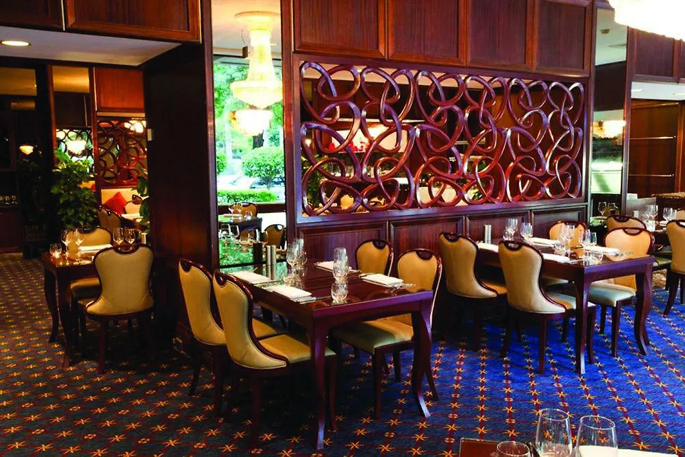****  Hotel Royal On The Park Brisbane Australia